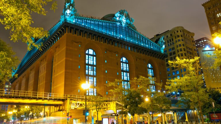 Photo of the meeting place of the Chicago chapter of the Silent Scribe Society, Harold Washington Library.